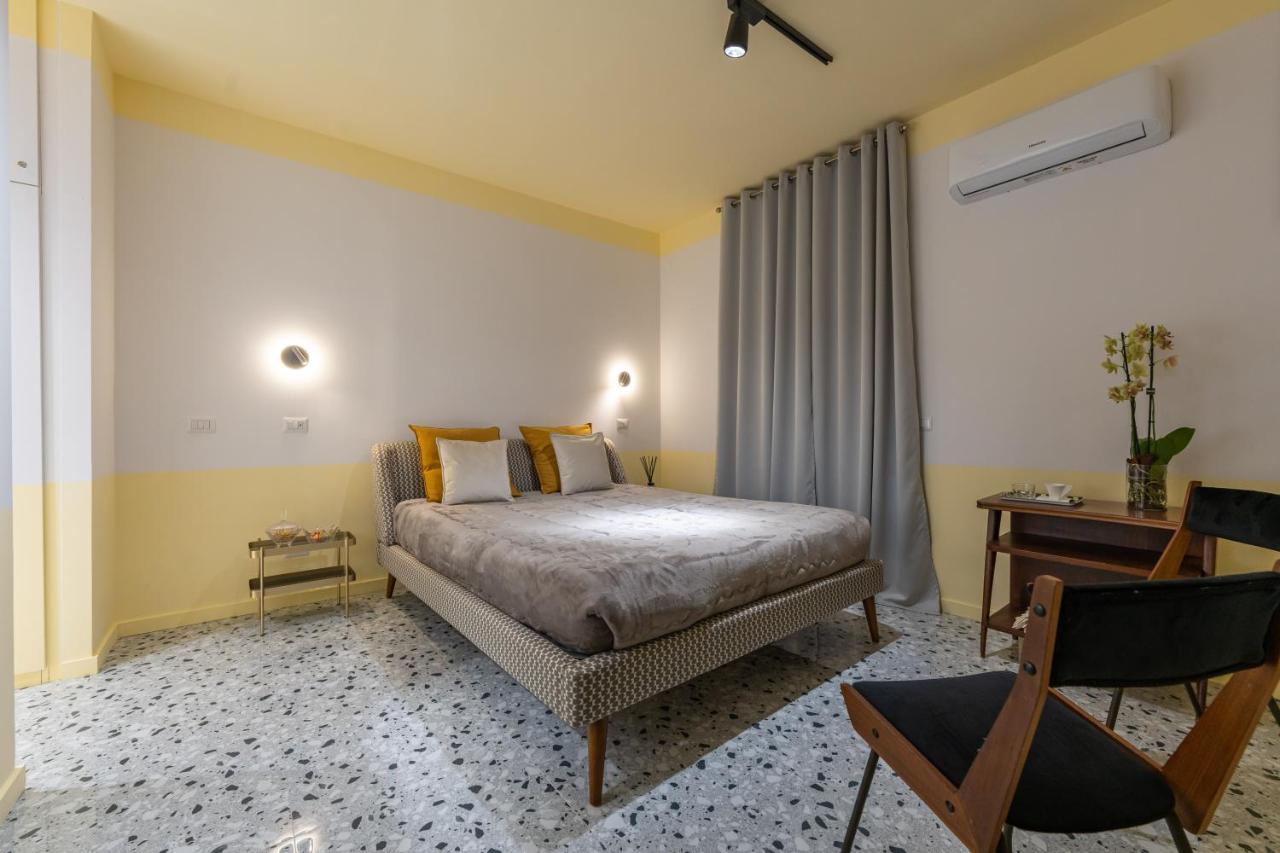 Teatro Toledo 272 Bed and Breakfast Napels Buitenkant foto